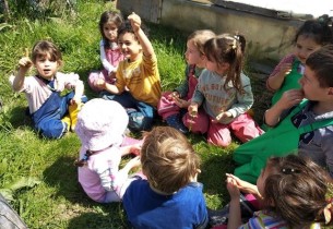 Öğretmeni Doğa Olan Bir Okul - Çember Montessori Anaokulu – Böceklerin de oteli olur muymuş?